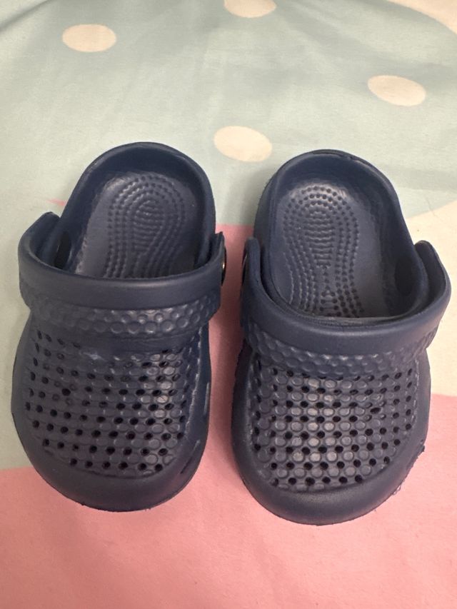 Cangrejeras azul marino Talla 18