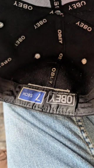 Gorra OBEY Negra y Blanca Talla Única