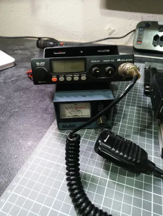Emisora Midland Alan 78 Plus y Accesorios