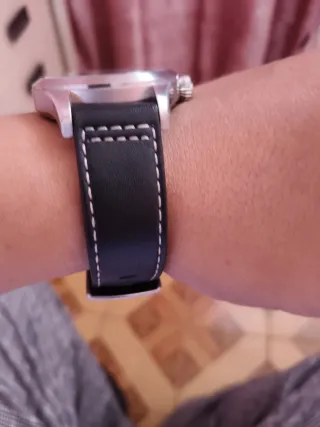 Reloj AVI-8 Automático Negro y Plateado