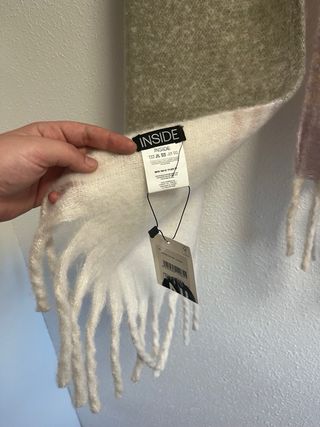 Bufanda Inside mujer nueva con etiqueta