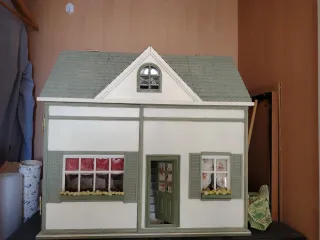 Casa de muñecas estilo victoriano