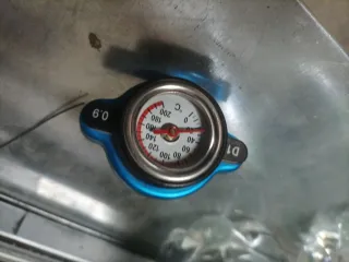 Tapón Radiador con Termómetro 0.9