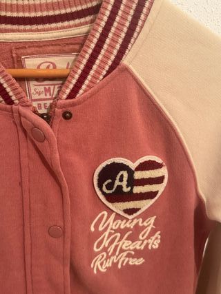 Chaqueta estilo vintage beige y rosa