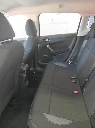 PEUGEOT 2008 STYLE 1.6 HDI 100 CV 