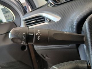PEUGEOT 2008 STYLE 1.6 HDI 100 CV 