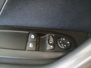 PEUGEOT 2008 STYLE 1.6 HDI 100 CV 