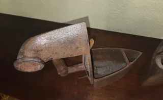 2 Planchas antiguas de hierro fundido