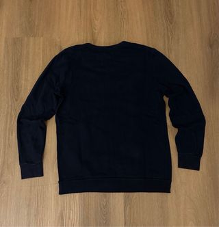 Felpa nera con stampa sneaker arancione
