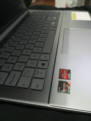 CAMBIO POR PC DE SOBRE MESA Portátil ASUS Vivobook