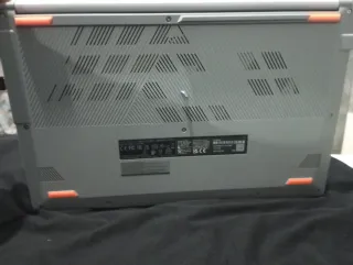CAMBIO POR PC DE SOBRE MESA Portátil ASUS Vivobook