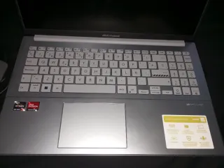CAMBIO POR PC DE SOBRE MESA Portátil ASUS Vivobook