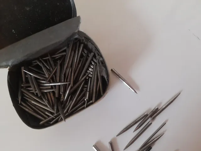 Caja antigua agujas gramola y pickup