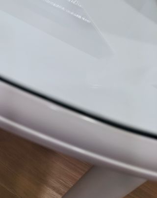 Mesa de cocina con cristal.