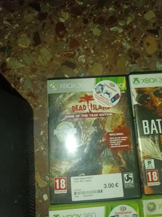 Xbox 360 con 7 juegos y 2 mandos