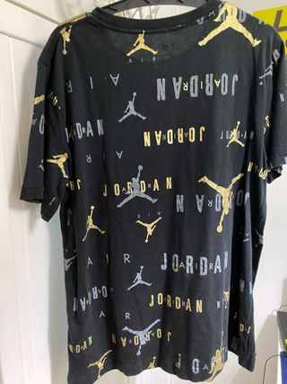 Camiseta Jordan Air Negra y Dorada