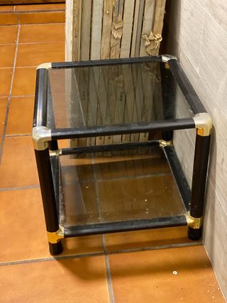 Mesita auxiliar cristal y metal