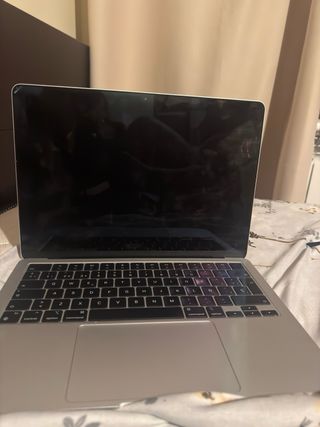 MacBook Air 13 M3 8GB 256GB 2024