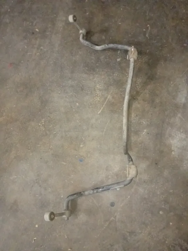 Barra estabilizadora trasera E46