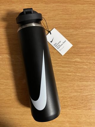 Nueva Botella Nike Recharge Chug Acero Muy chula