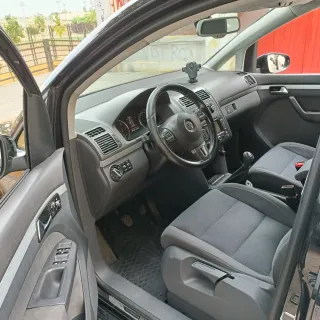 Volkswagen Touran 2012