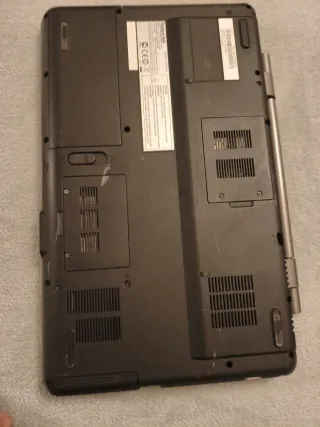 Portátil Packard Bell ETNA-GL 