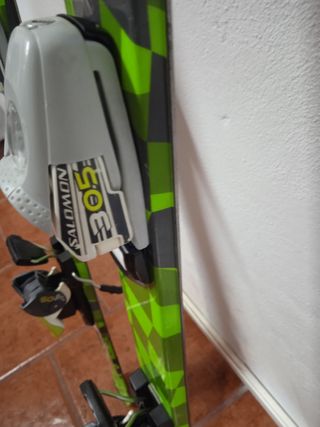 ESQUIS WEDZE 128 cm fijaciones SALOMON