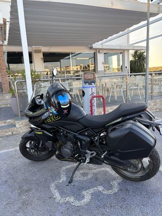 Triumph 800 Sport Turismo 2025