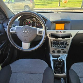 OPEL Astra 1.7 CDTi 110 CV Cosmo
