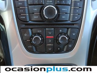 Opel Astra 1.6 Selective 85 kW (115 CV)