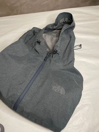 Chaqueta The North Face estilo Gore-Tex Gris