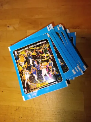 35 Sobres Panini NBA 23/24 Wenbanyama RC