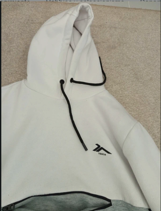 Sudadera Tenth con capucha