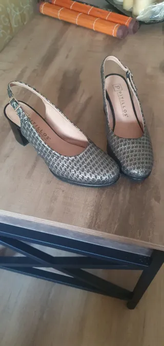 Zapatos Pitillos