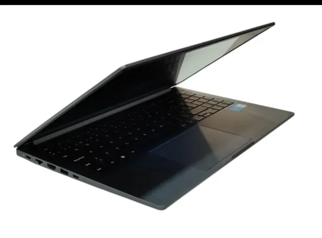 Computer portatile Samsung Book4 Silver