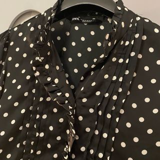 Camisa Zara lunares negra