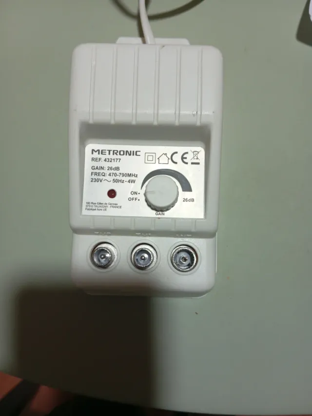 Amplificador de Antena Metronic 26dB