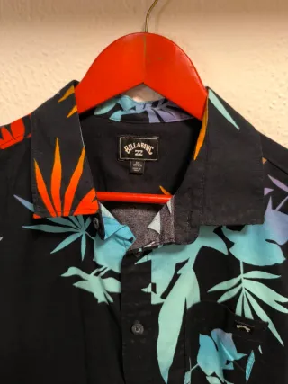 Camisa Billabong Negra Estampada Tropical M