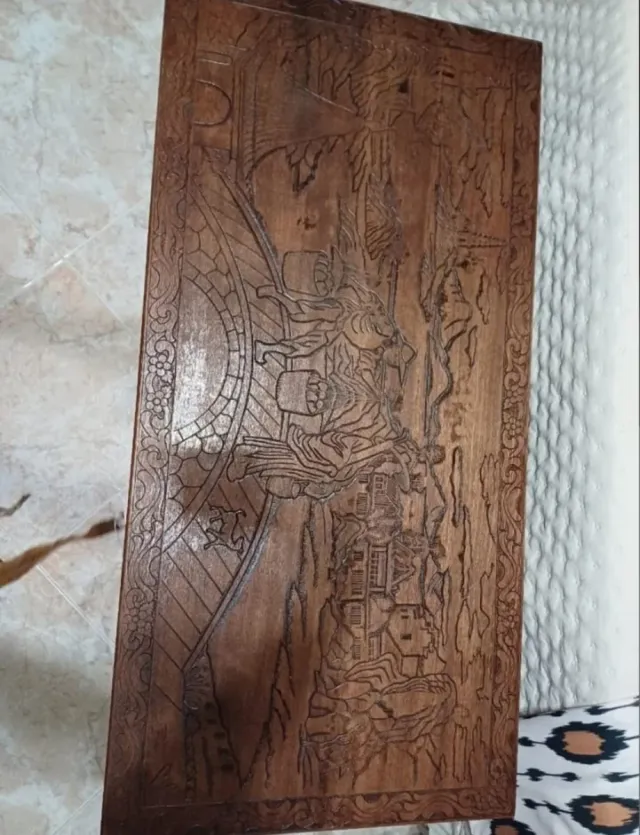 Precioso baúl restaurado, pintado con incrustacion