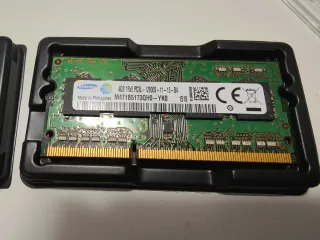 2x 4GB DDR3 1600 Samsung RAM