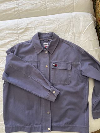 Chaqueta Tommy Hilfiger Oversize Gris/Morado Talla