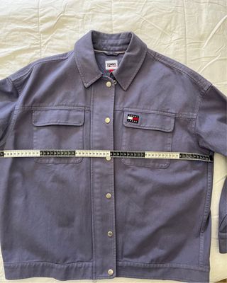 Chaqueta Tommy Hilfiger Oversize Gris/Morado Talla