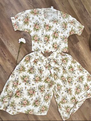 Conjunto vintage floral