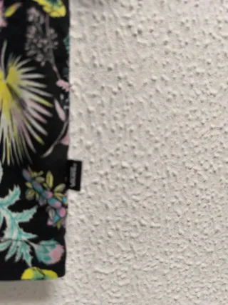 Camisa Vans Estampado Tropical Negra Talla XS