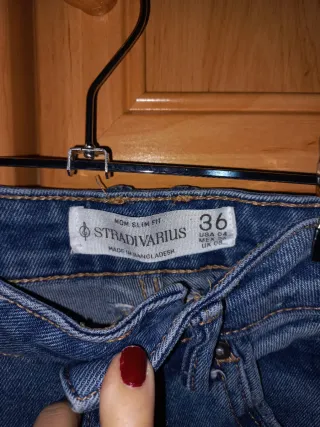 Vaqueros Stradivarius -Talla 36
