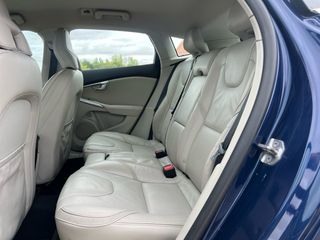 Volvo V40 2014