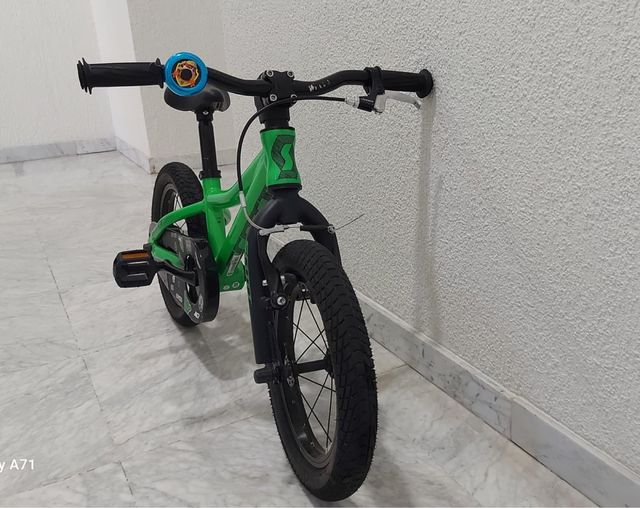 Bicicleta Scott Roxter niño/a casi nueva