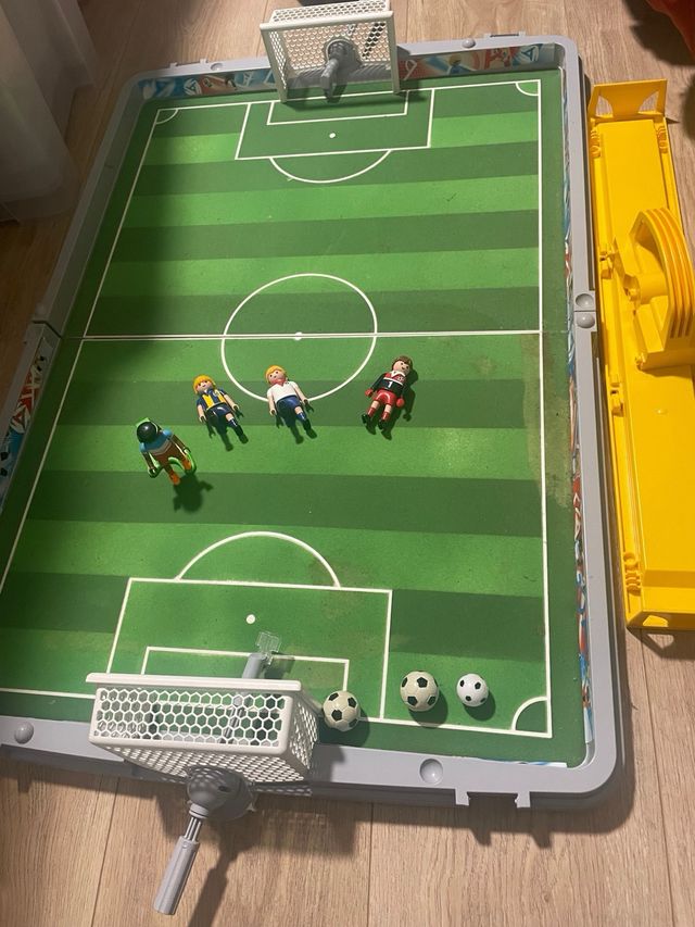 Campo de fútbol Playmobil