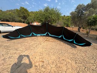 Kitesurf Naish Phoenix 12m S27