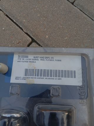 Puños Harley Davidson Burst 56100098A